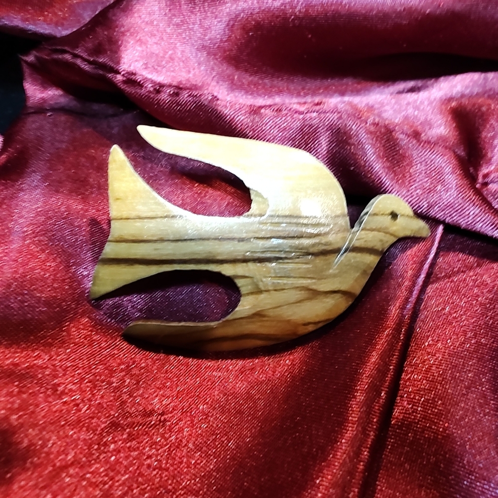 Beautiful Hand Carved Wooden Dove Bird Brooch From Jerusalem